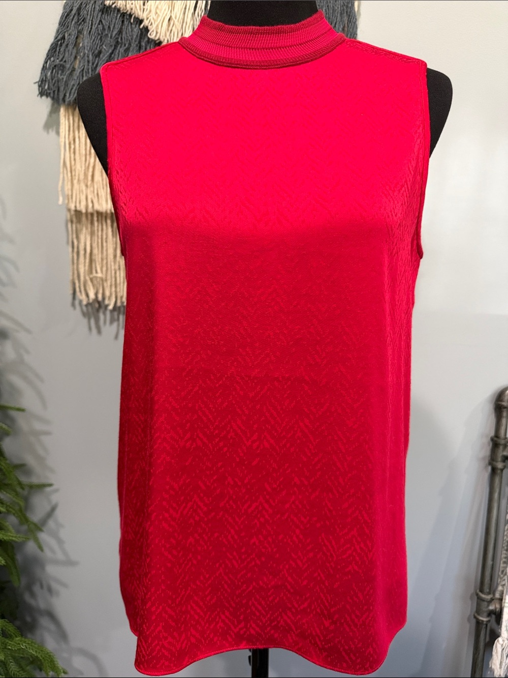 rag & bone Red Sleeveless Mock Neck Top Small Keyhole Back Designer Blouse
